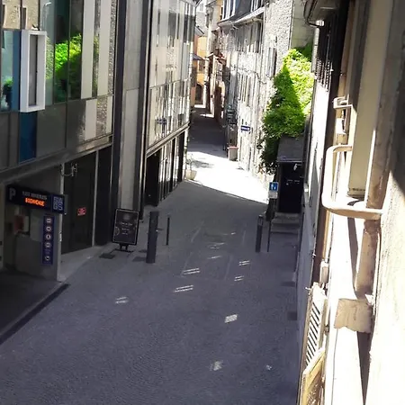 아파트 Insolite 23 *